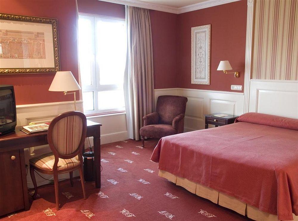 Hotel Fraga Do Eume A Capela Phòng bức ảnh